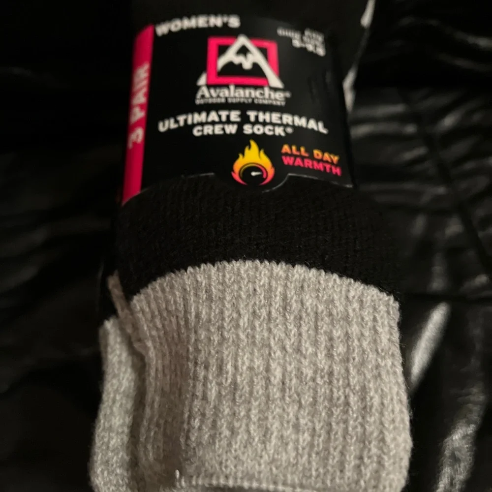 Avalanche Thermal Crew Socks Women 5-9.5 Black Gray 3 Pack Pair All Day Warmth